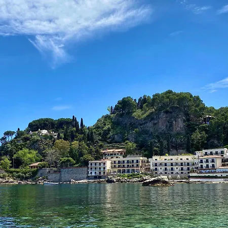 Majolica Panoramic